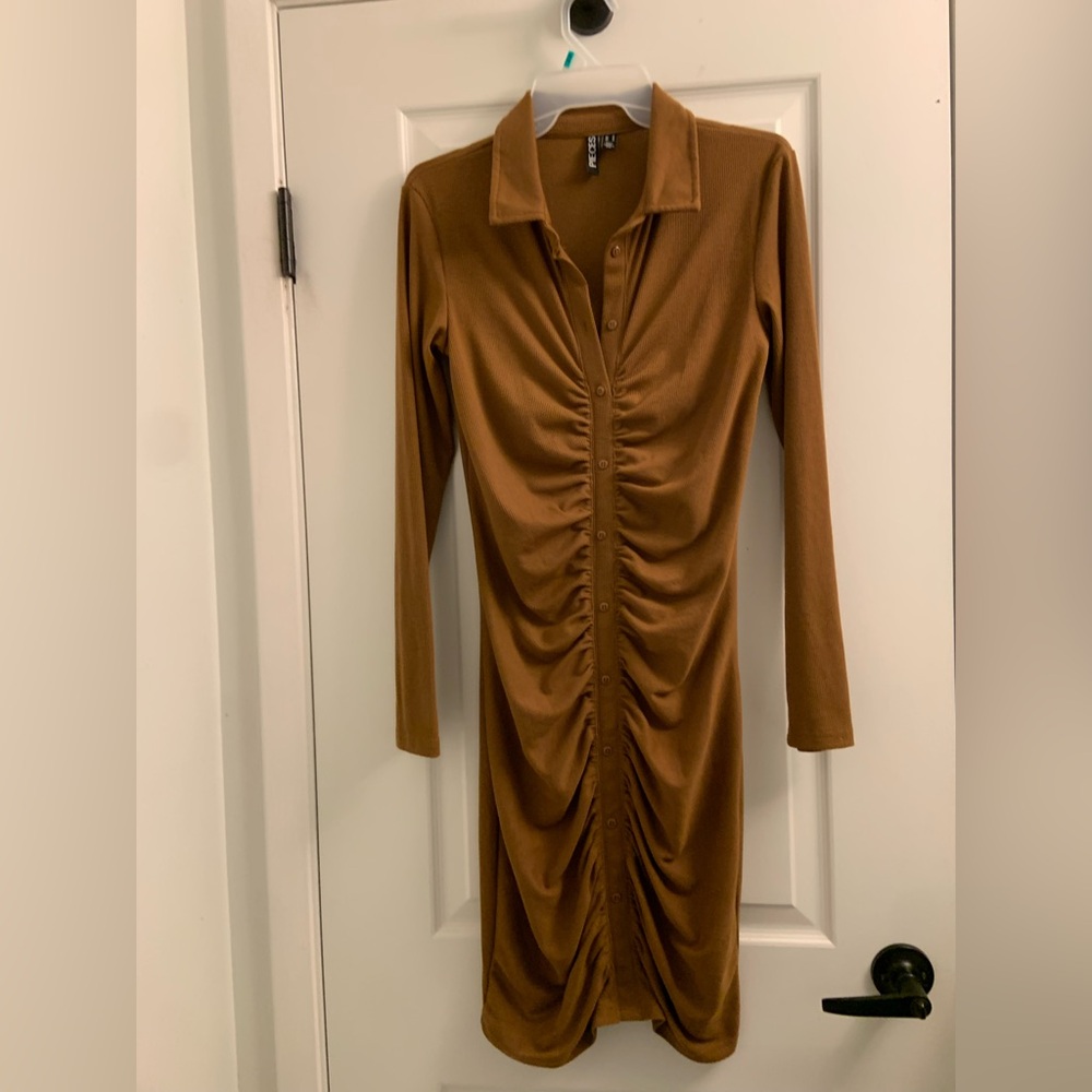 Chic Tan Ruched Long Sleeve Dress